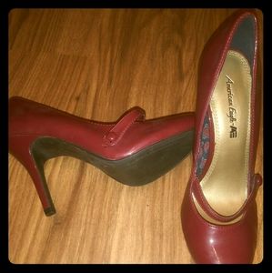 American Eagle pumps